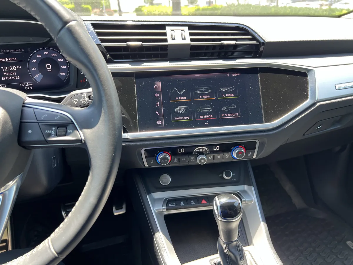 2020 Audi Q3 S line Premium thumbnail 30