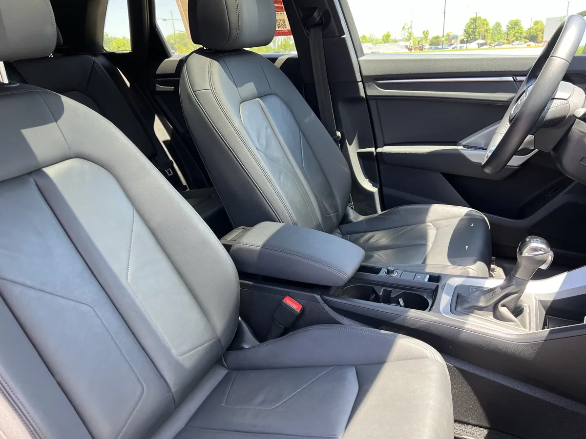 2020 Audi Q3 S line Premium thumbnail 34