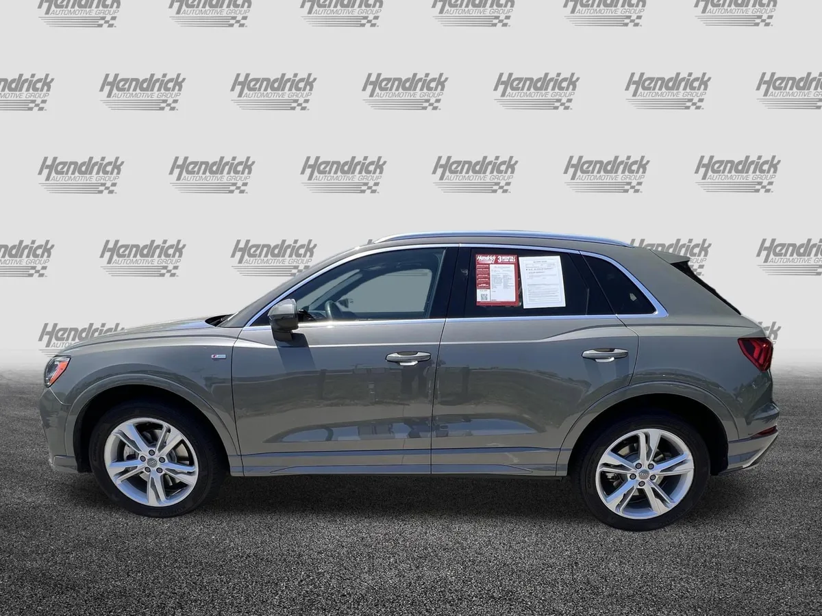 2020 Audi Q3 S line Premium thumbnail 5