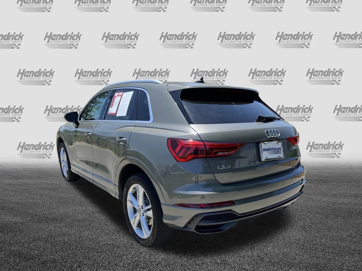 2020 Audi Q3 S line Premium thumbnail 6