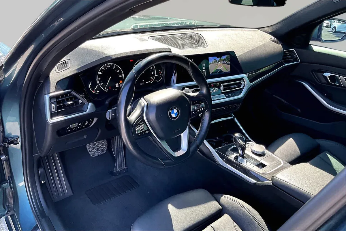 2020 BMW 330i 330i thumbnail 18