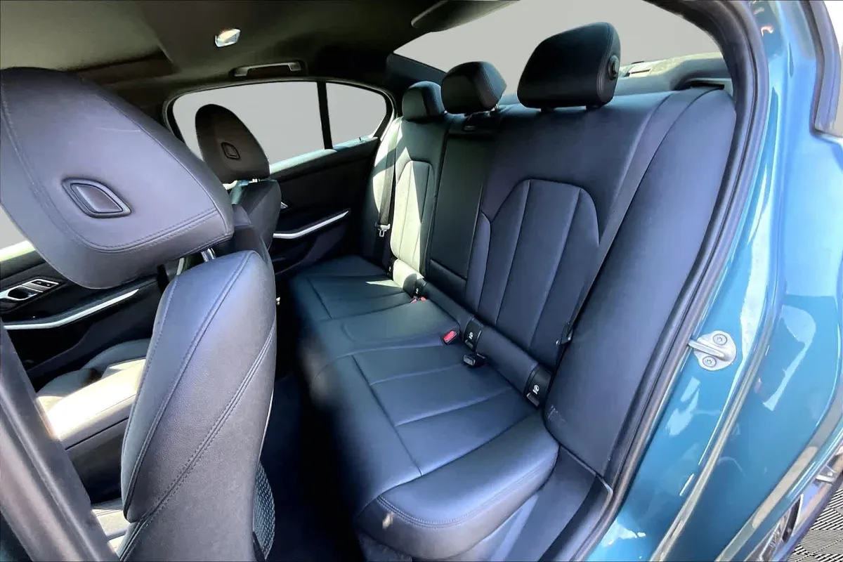 2020 BMW 330i 330i thumbnail 21