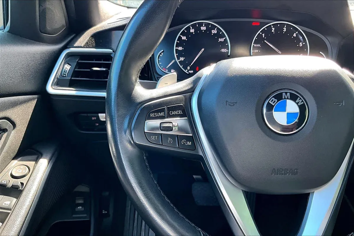 2020 BMW 330i 330i thumbnail 24