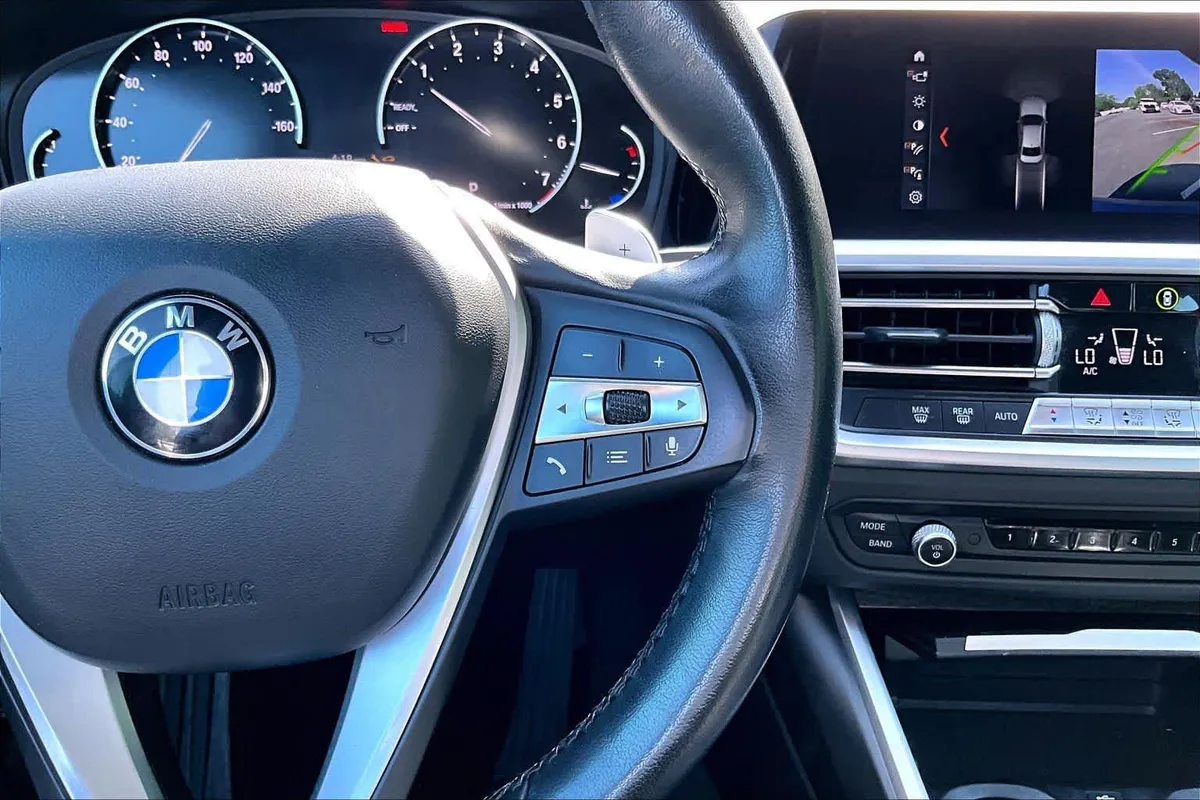 2020 BMW 330i 330i thumbnail 25