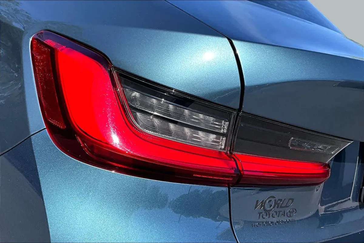 2020 BMW 330i 330i thumbnail 29