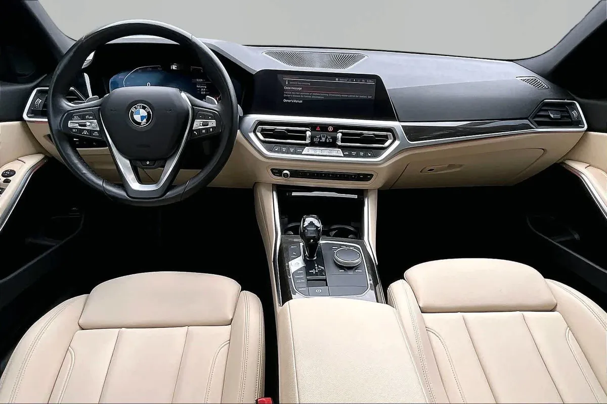 2020 BMW 330i xDrive 330i xDrive thumbnail 16