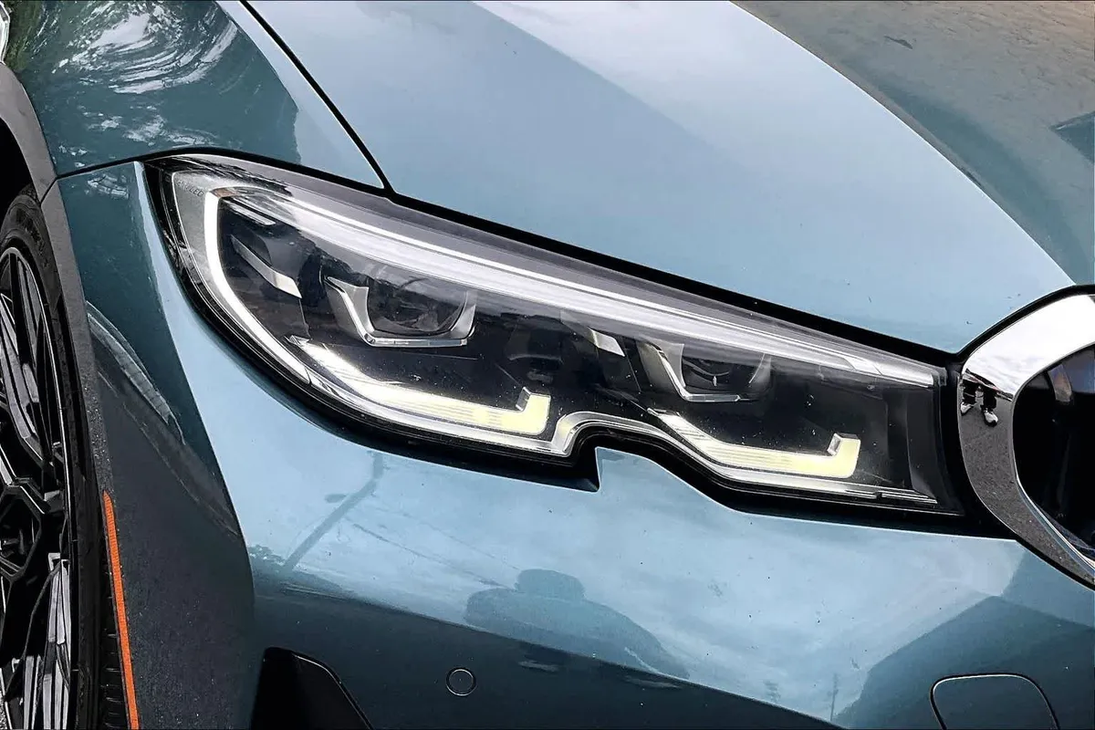 2020 BMW 330i xDrive 330i xDrive thumbnail 28