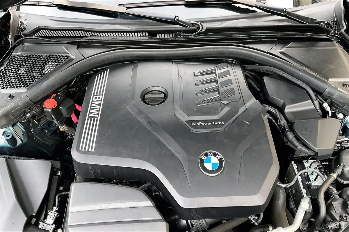 2020 BMW 330i xDrive 330i xDrive thumbnail 33