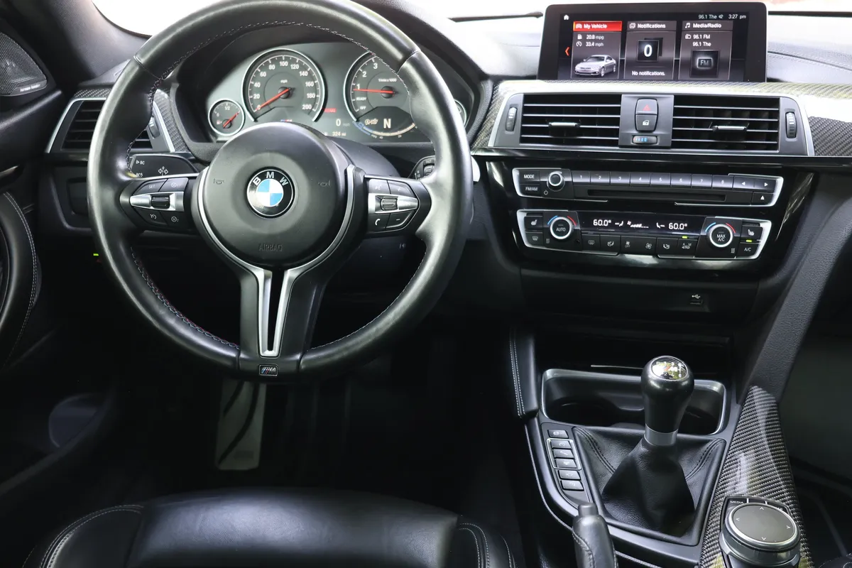 2020 BMW M4 thumbnail 24