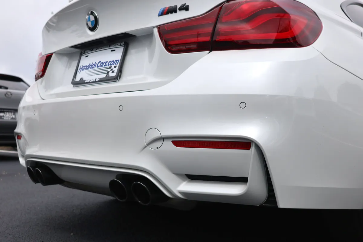 2020 BMW M4 thumbnail 25