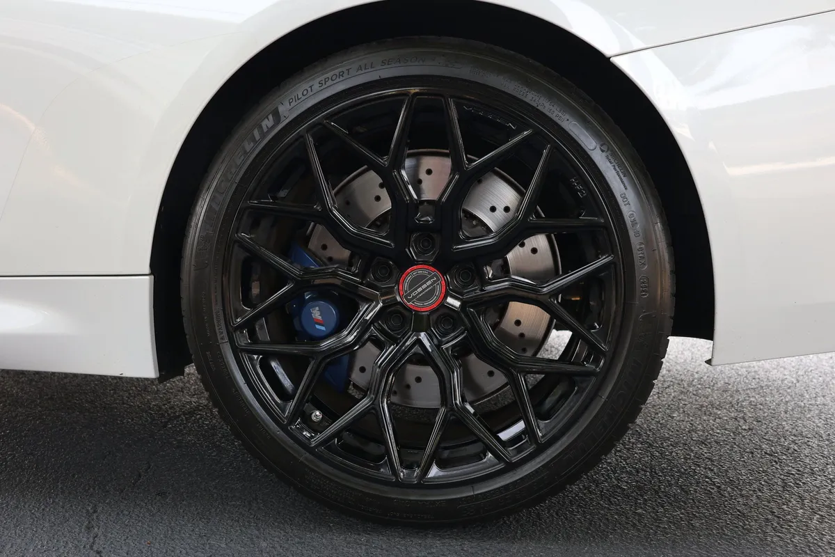 2020 BMW M4 thumbnail 5