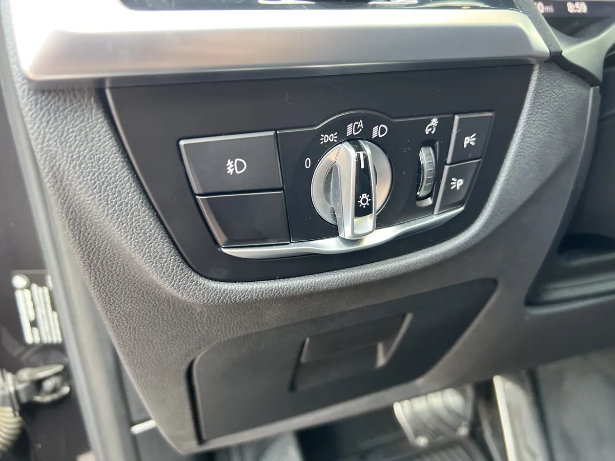 2020 BMW X3 sDrive30i thumbnail 36