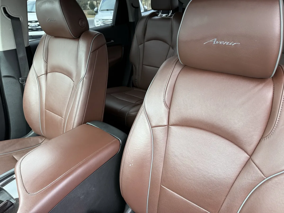 2020 Buick Enclave Avenir thumbnail 12