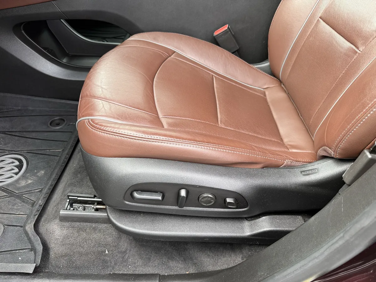 2020 Buick Enclave Avenir thumbnail 14