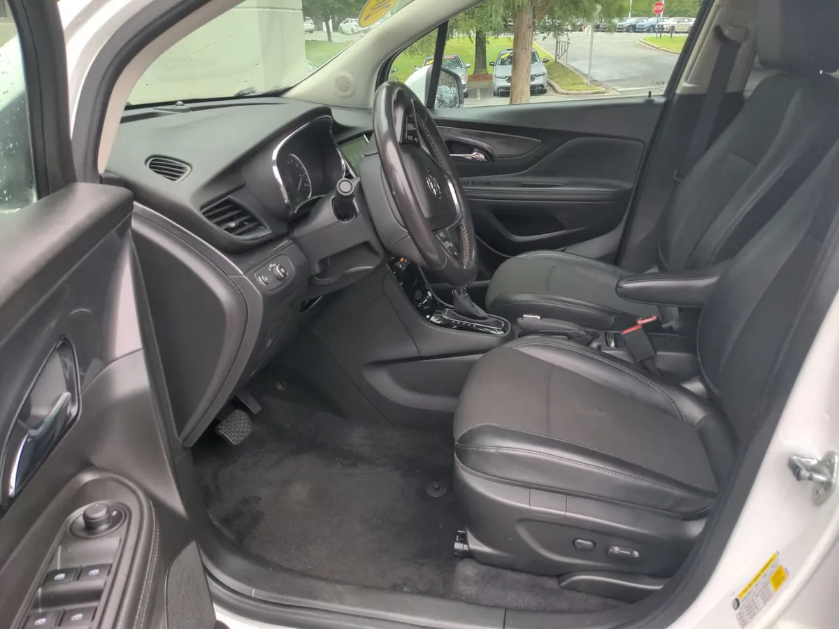 2020 Buick Encore Preferred thumbnail 15