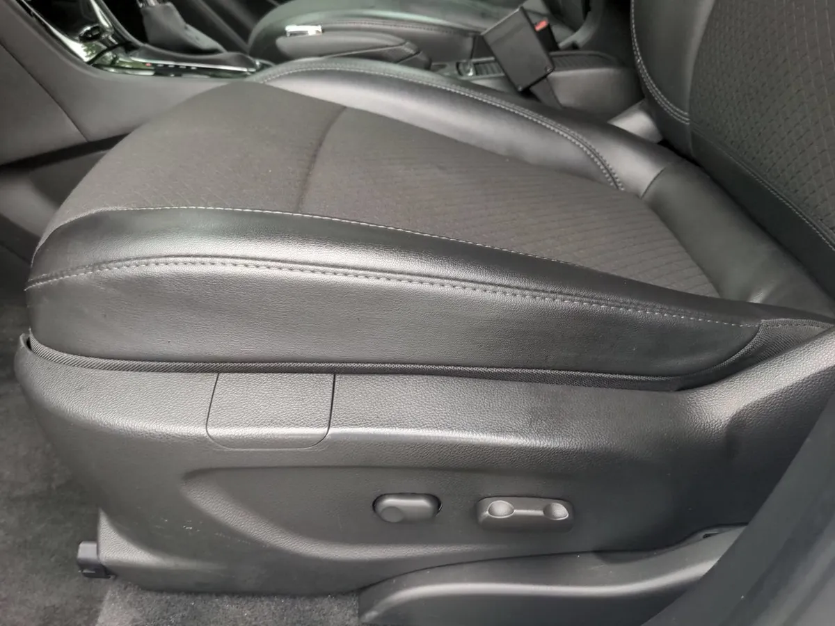 2020 Buick Encore Preferred thumbnail 36