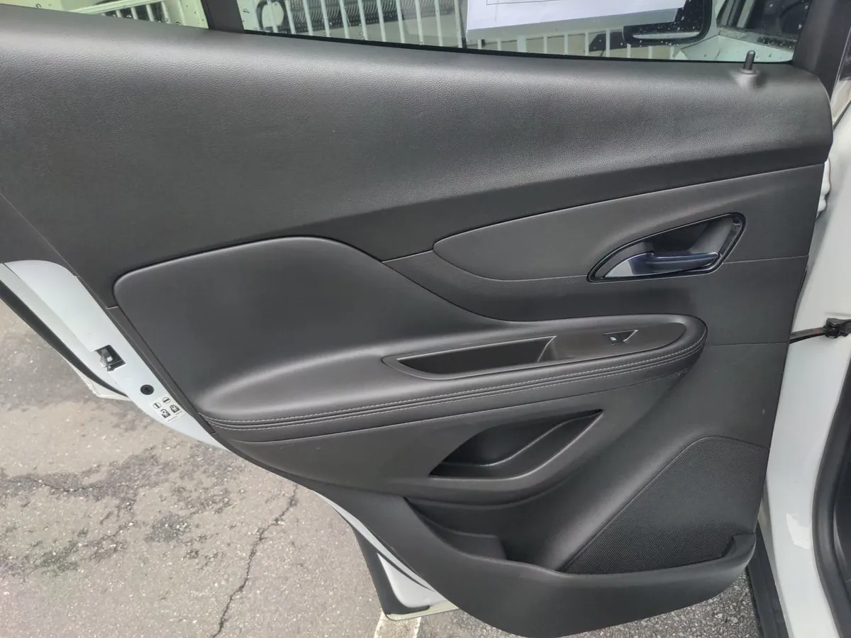 2020 Buick Encore Preferred thumbnail 39
