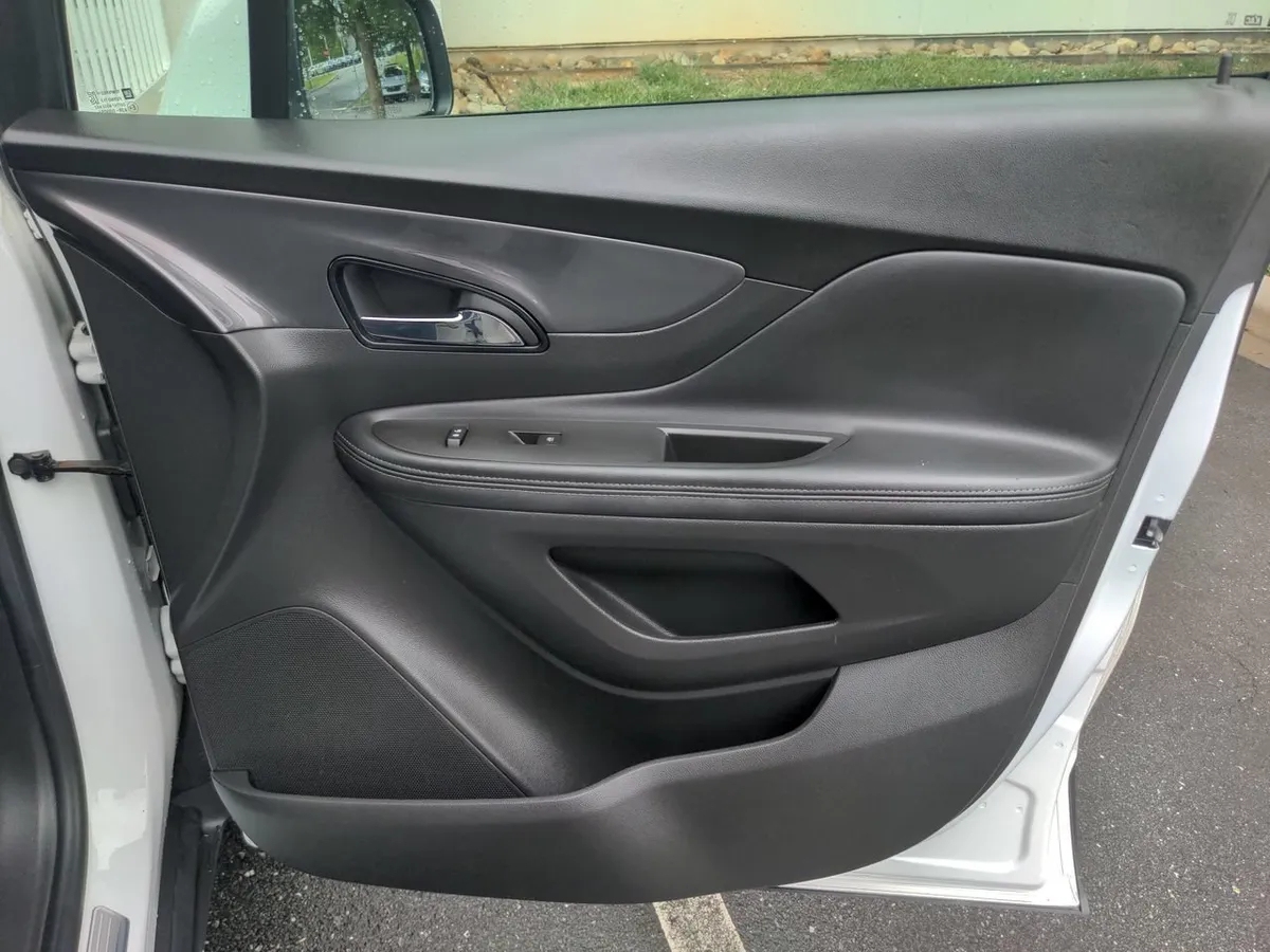 2020 Buick Encore Preferred thumbnail 41