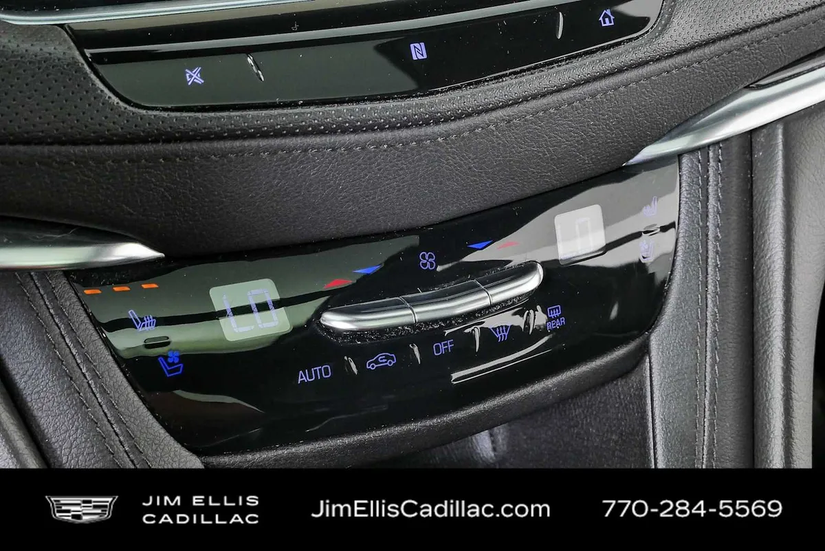 2020 Cadillac XT5 Premium Luxury AWD thumbnail 17