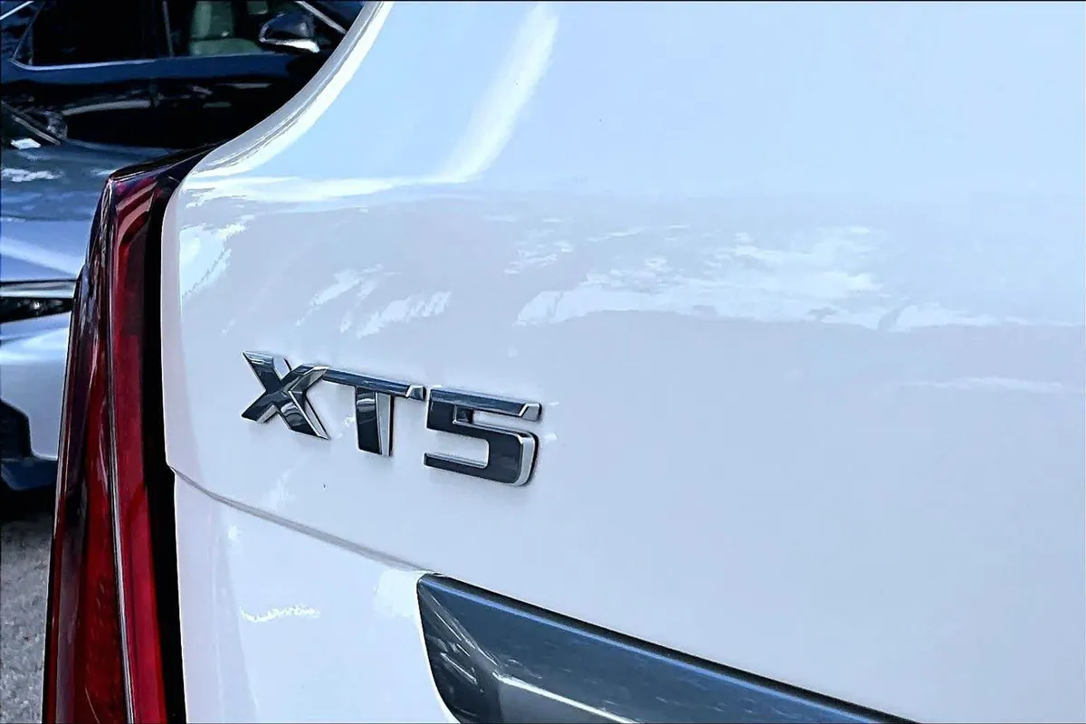 2020 Cadillac XT5 Premium Luxury FWD thumbnail 10