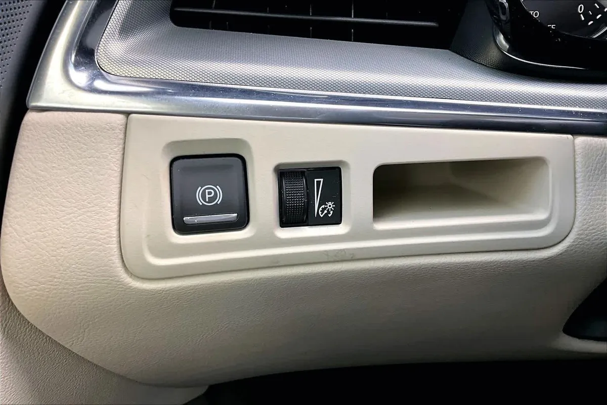 2020 Cadillac XT5 Premium Luxury FWD thumbnail 34
