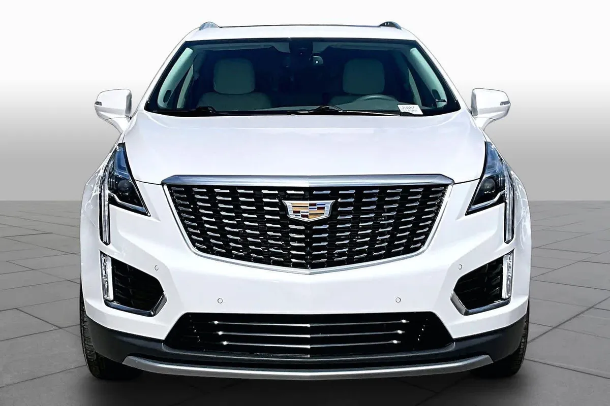 2020 Cadillac XT5 Premium Luxury FWD thumbnail 4