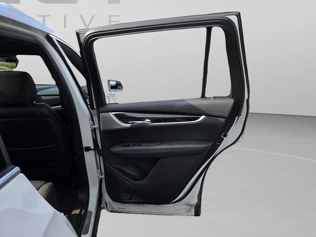2020 Cadillac XT6 FWD Premium Luxury thumbnail 24