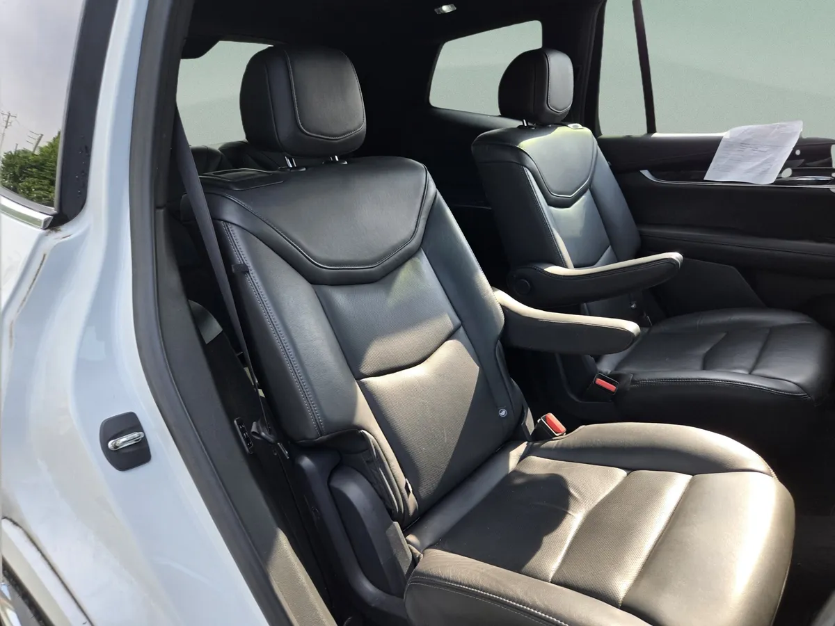 2020 Cadillac XT6 FWD Premium Luxury thumbnail 26