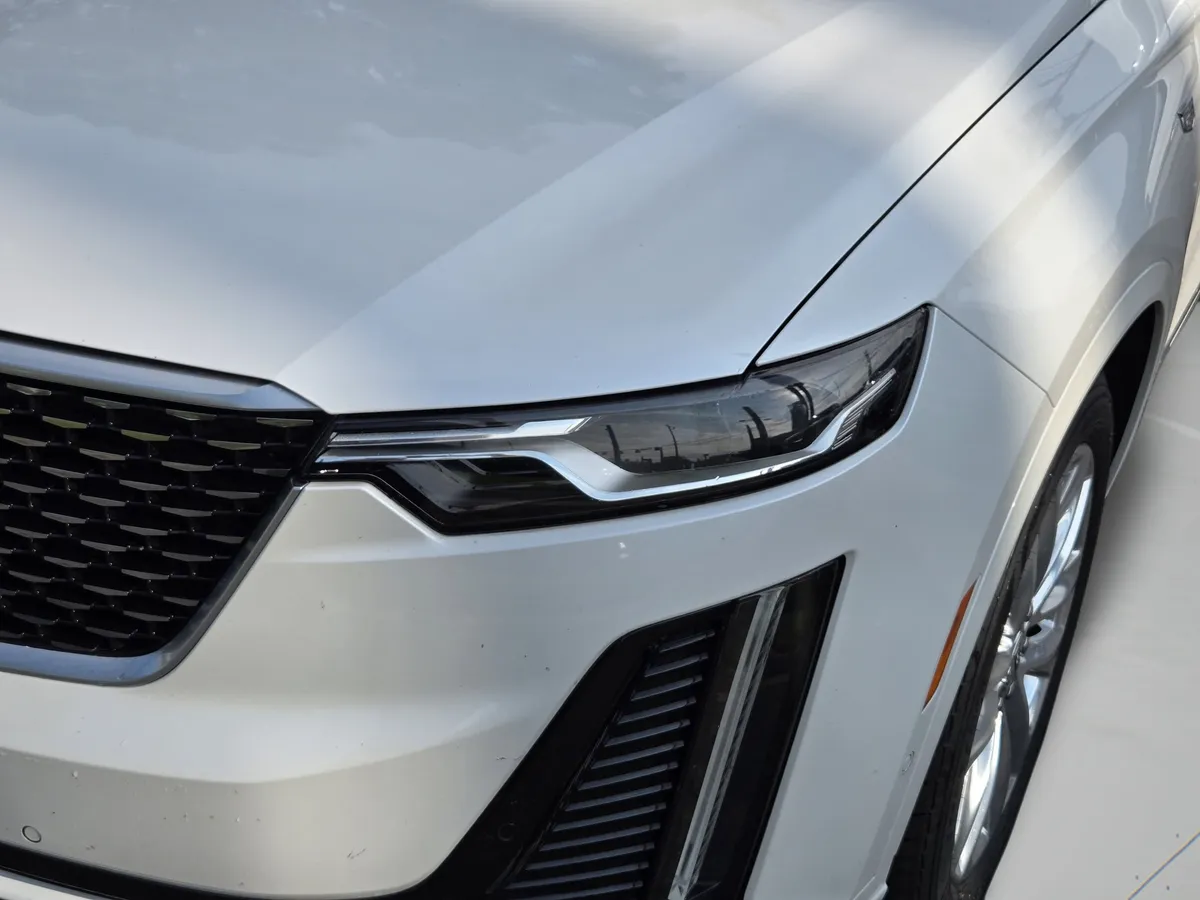 2020 Cadillac XT6 FWD Premium Luxury thumbnail 31