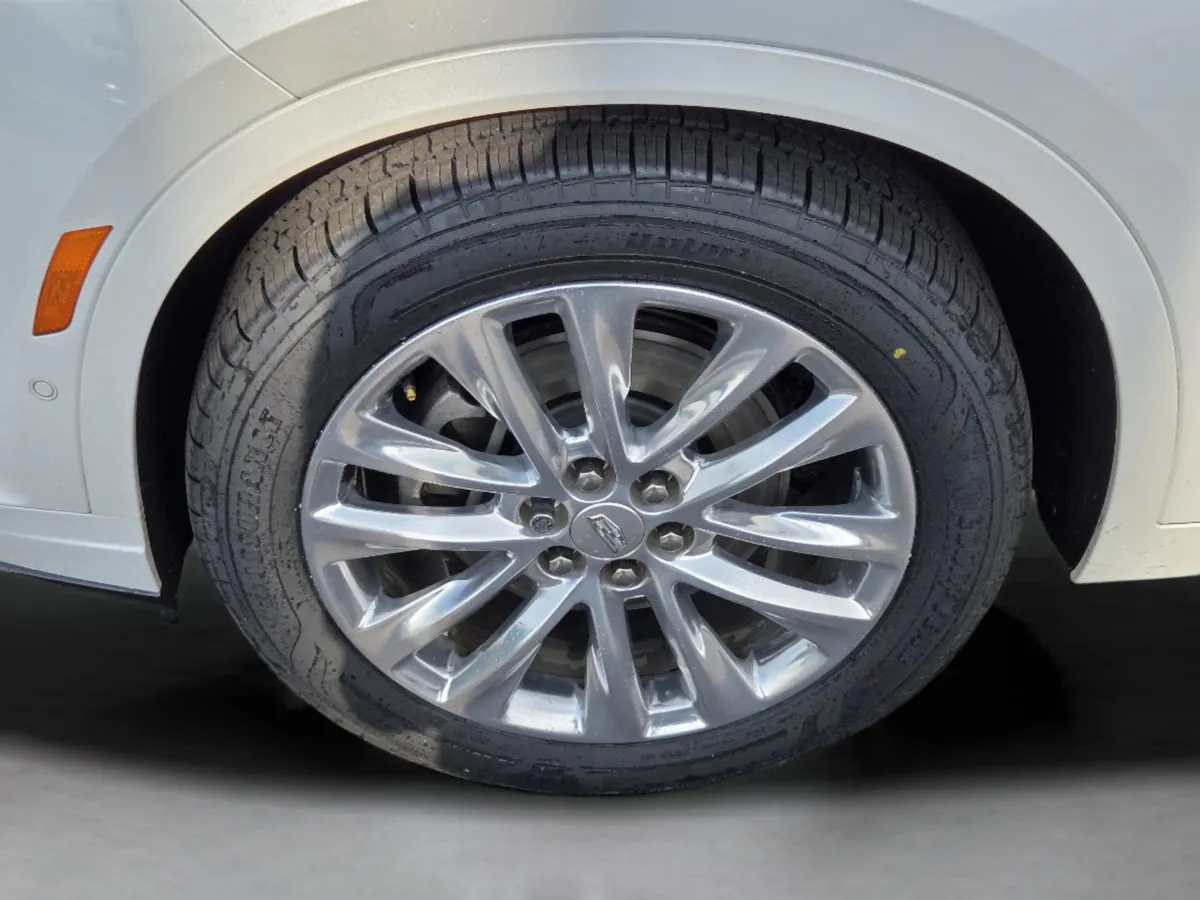 2020 Cadillac XT6 FWD Premium Luxury thumbnail 32