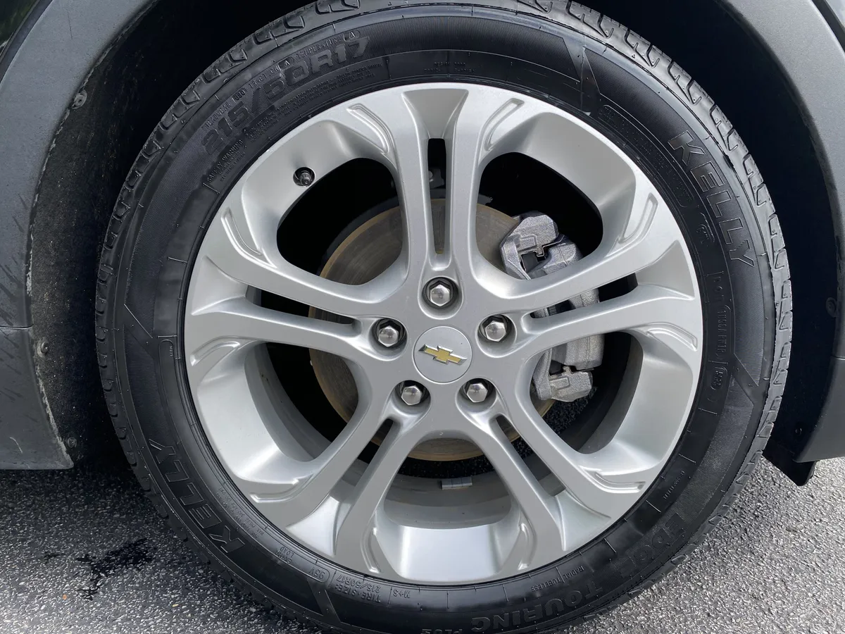 2020 Chevrolet Bolt EV LT thumbnail 12