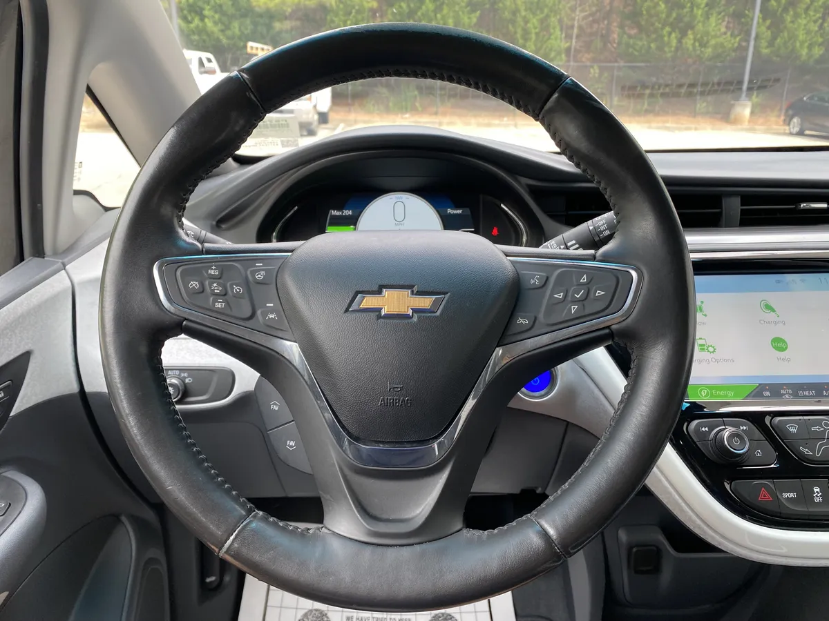 2020 Chevrolet Bolt EV LT thumbnail 17