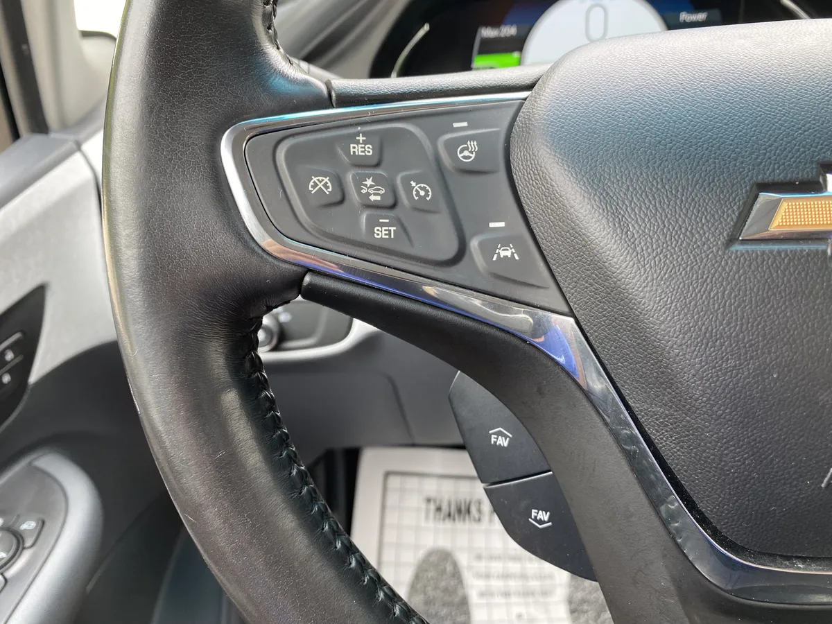 2020 Chevrolet Bolt EV LT thumbnail 18
