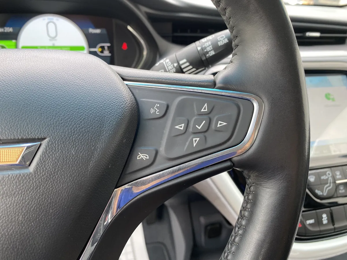 2020 Chevrolet Bolt EV LT thumbnail 19