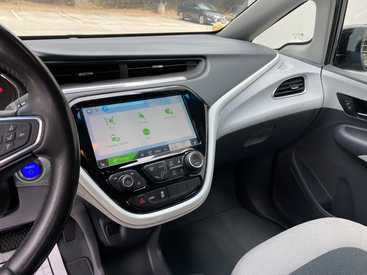 2020 Chevrolet Bolt EV LT thumbnail 22