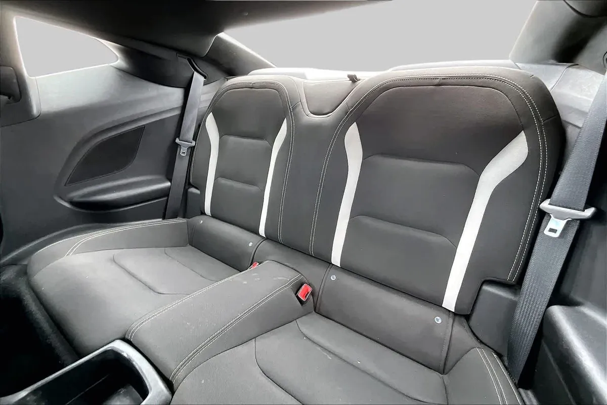 2020 Chevrolet Camaro 1LT thumbnail 22