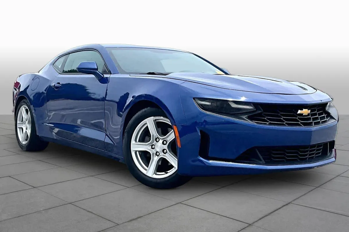 2020 Chevrolet Camaro 1LT thumbnail 3