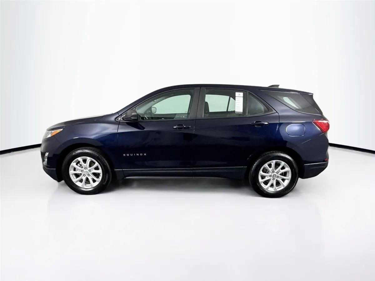 2020 Chevrolet Equinox LS thumbnail 13