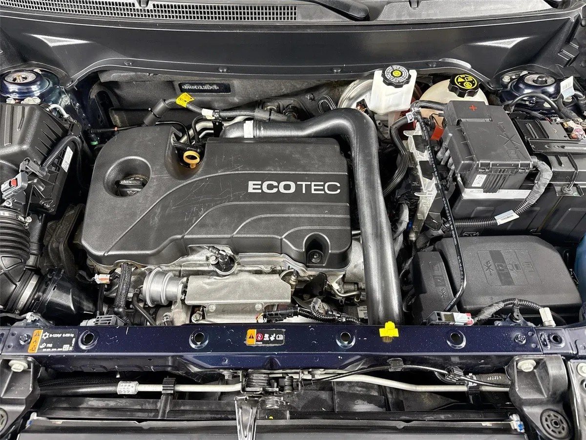 2020 Chevrolet Equinox LS thumbnail 41