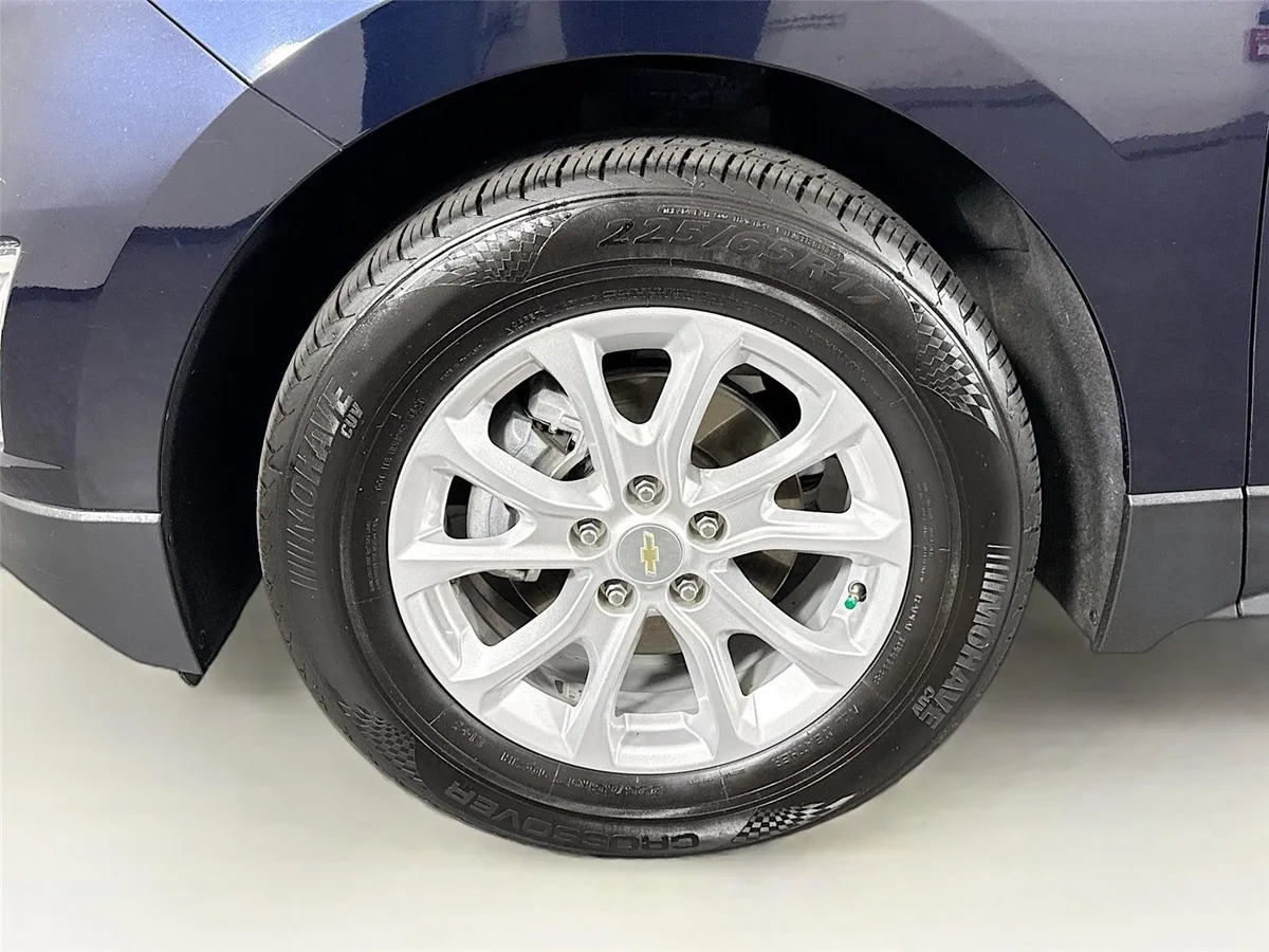 2020 Chevrolet Equinox LS thumbnail 42