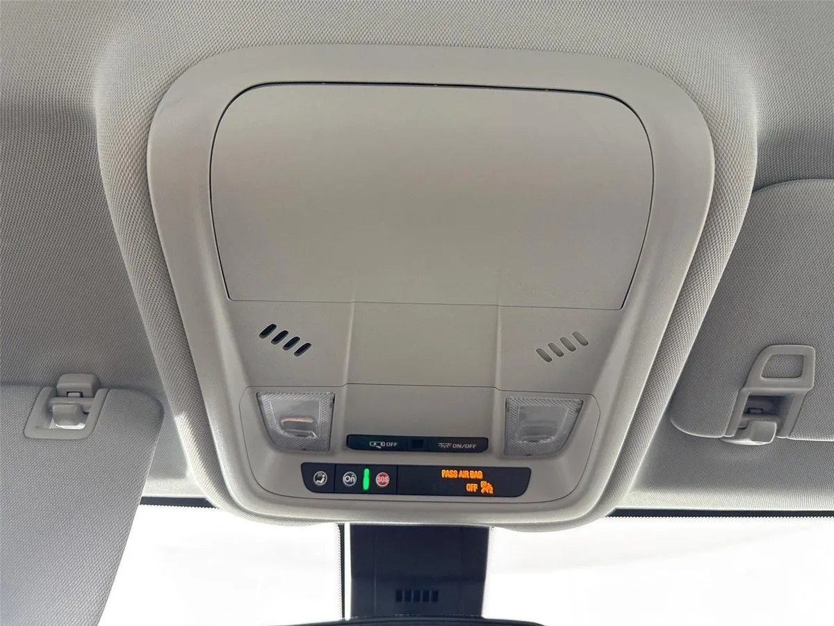 2020 Chevrolet Equinox LS thumbnail 6