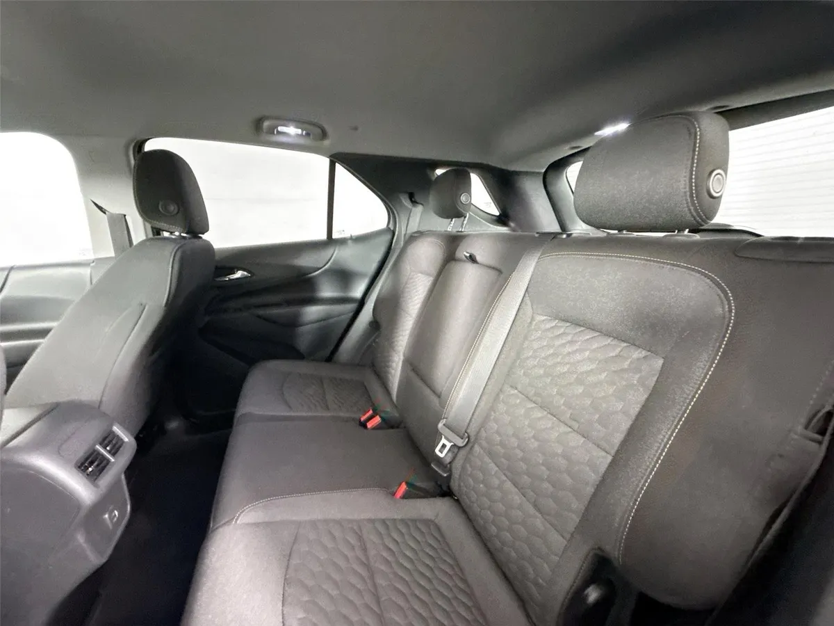 2020 Chevrolet Equinox LT thumbnail 27