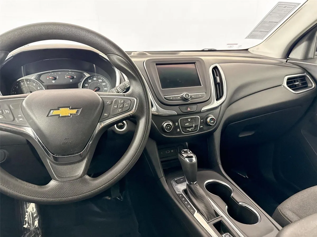 2020 Chevrolet Equinox LT thumbnail 29