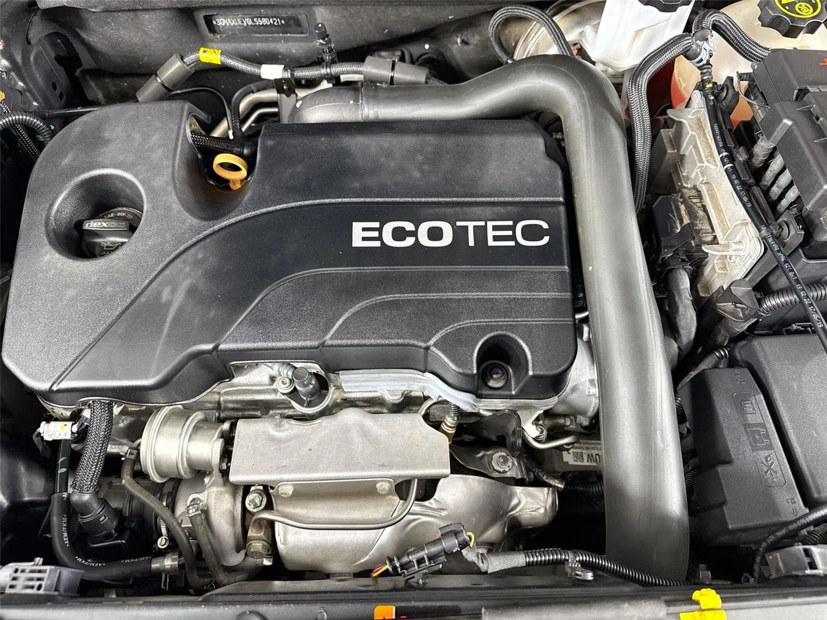 2020 Chevrolet Equinox LT thumbnail 40