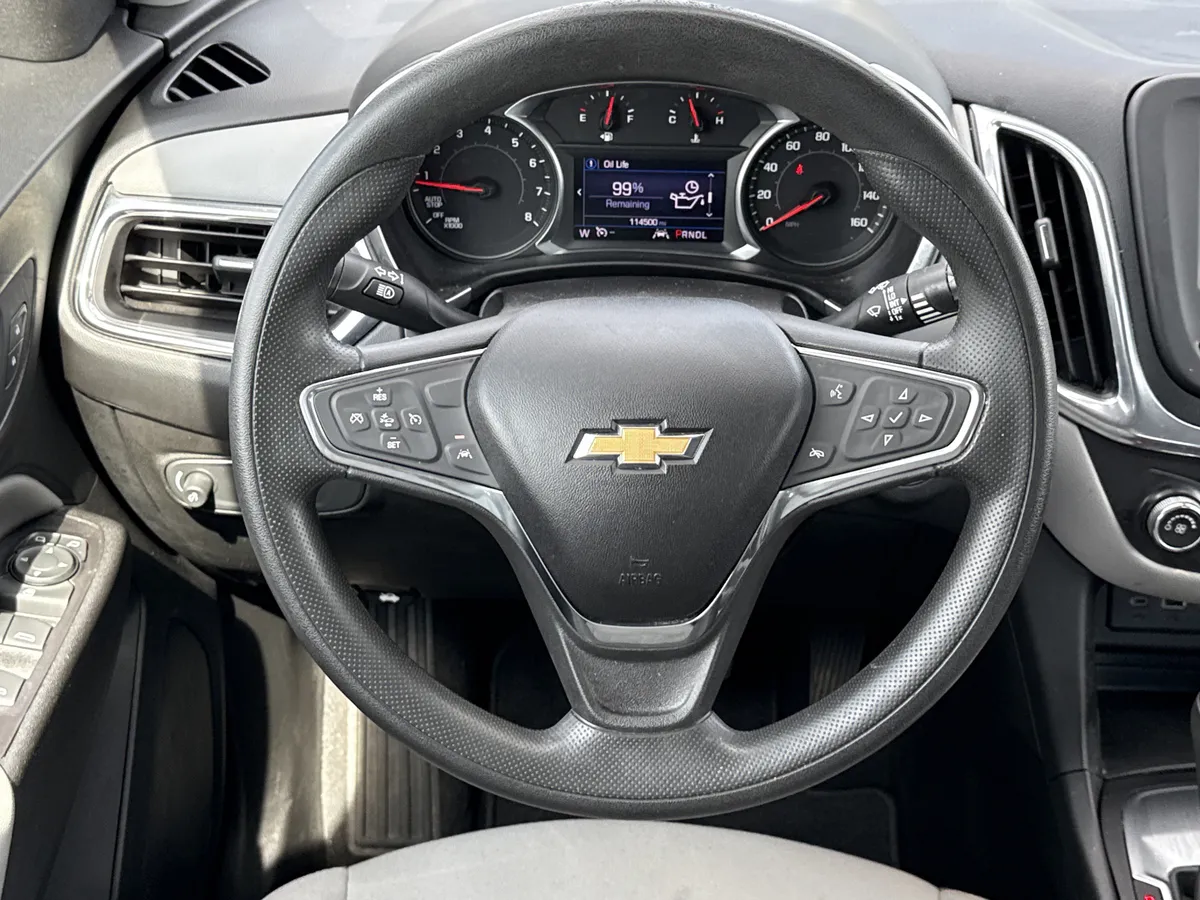 2020 Chevrolet Equinox LT thumbnail 17