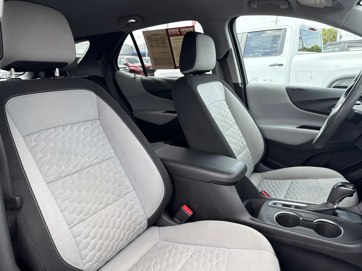 2020 Chevrolet Equinox LT thumbnail 30