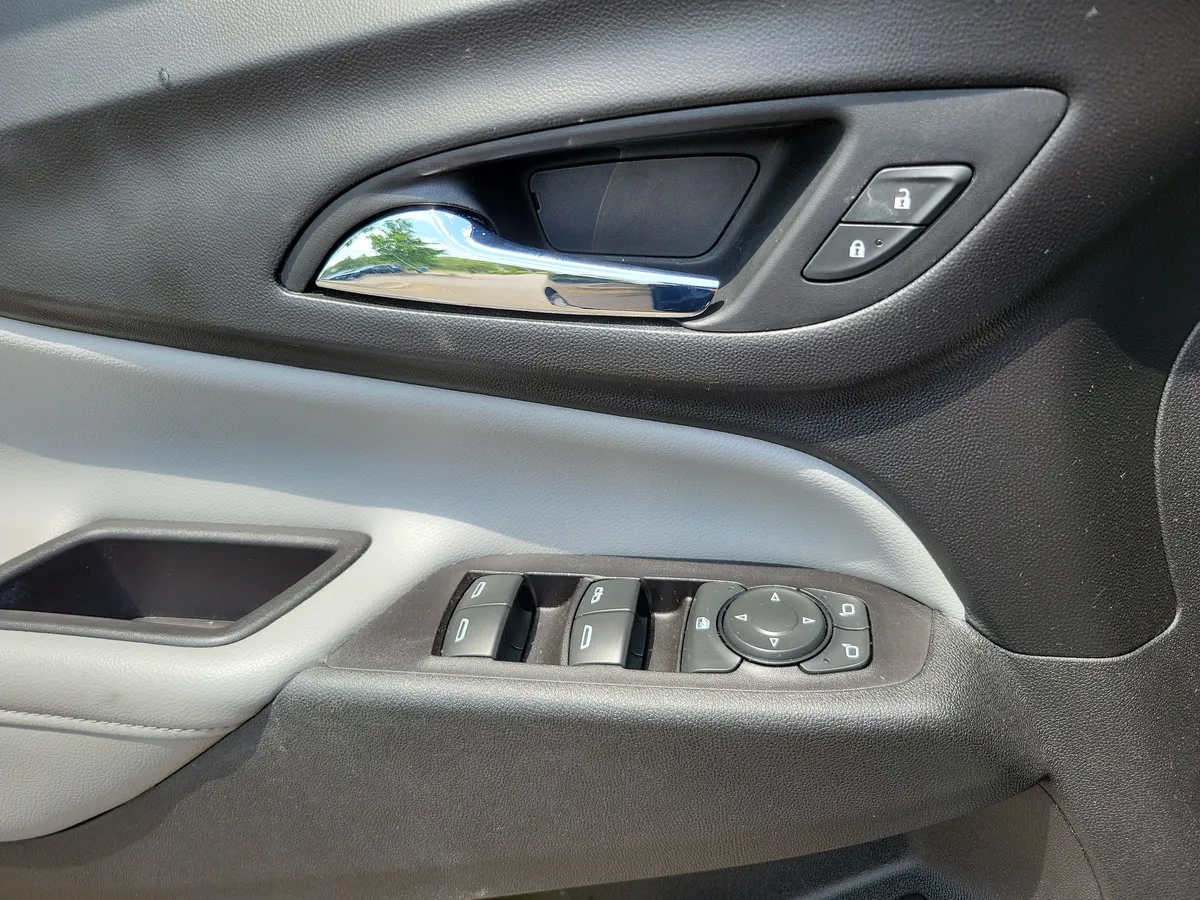 2020 Chevrolet Equinox Premier w/2LZ thumbnail 27