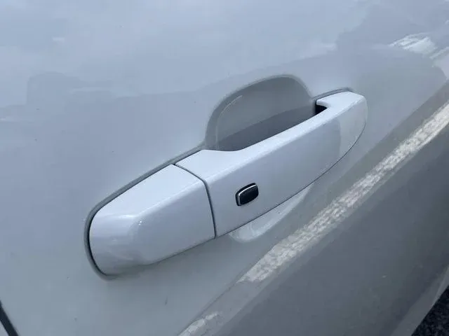 2020 Chevrolet Malibu LS thumbnail 10