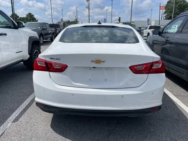 2020 Chevrolet Malibu LS thumbnail 7