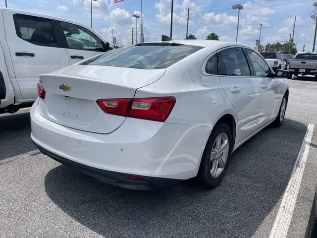 2020 Chevrolet Malibu LS thumbnail 8